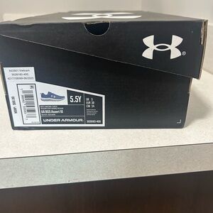 Brand new boys 5.5 shoes